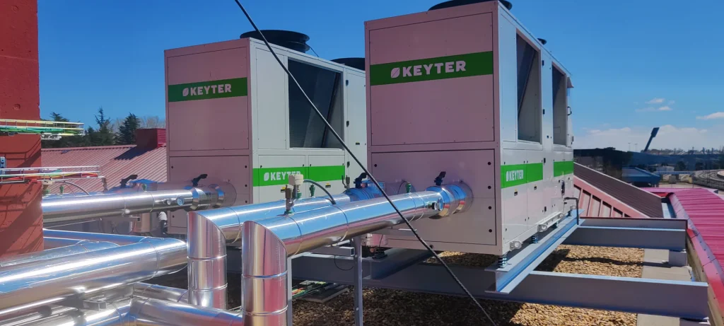 Conexiones hidráulicas de las bombas de calor de alta temperatura.